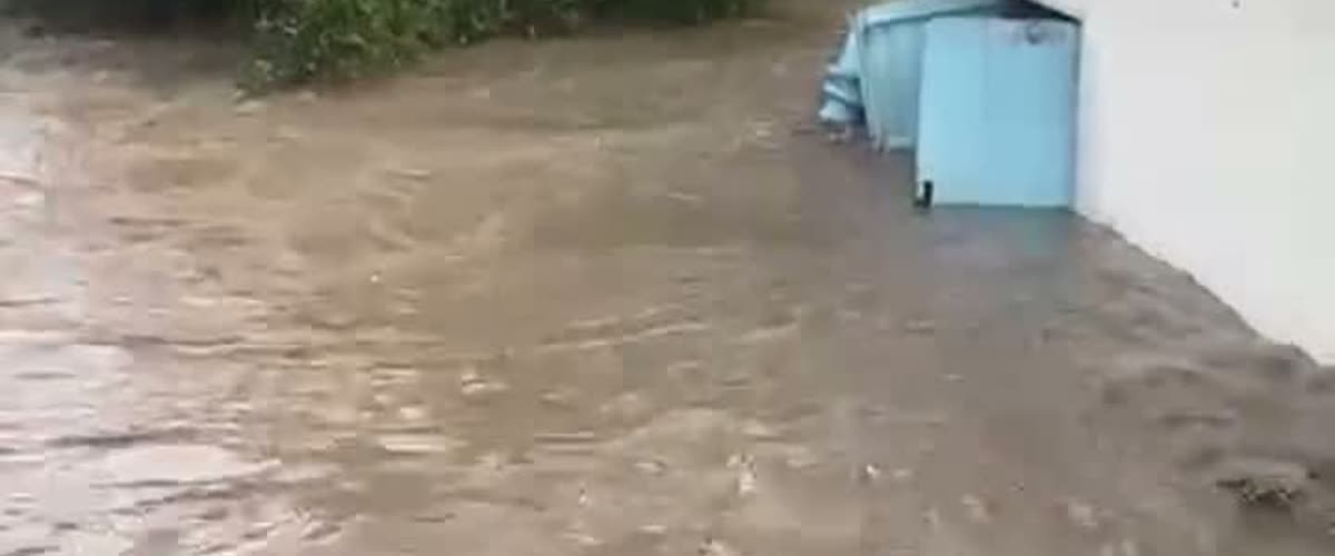 Грандиозно наводнение в Гванда: Язовир „Инсинди“ се срути